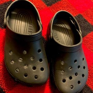 Black Crocs